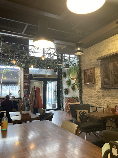 Etevim Cafe & Burger