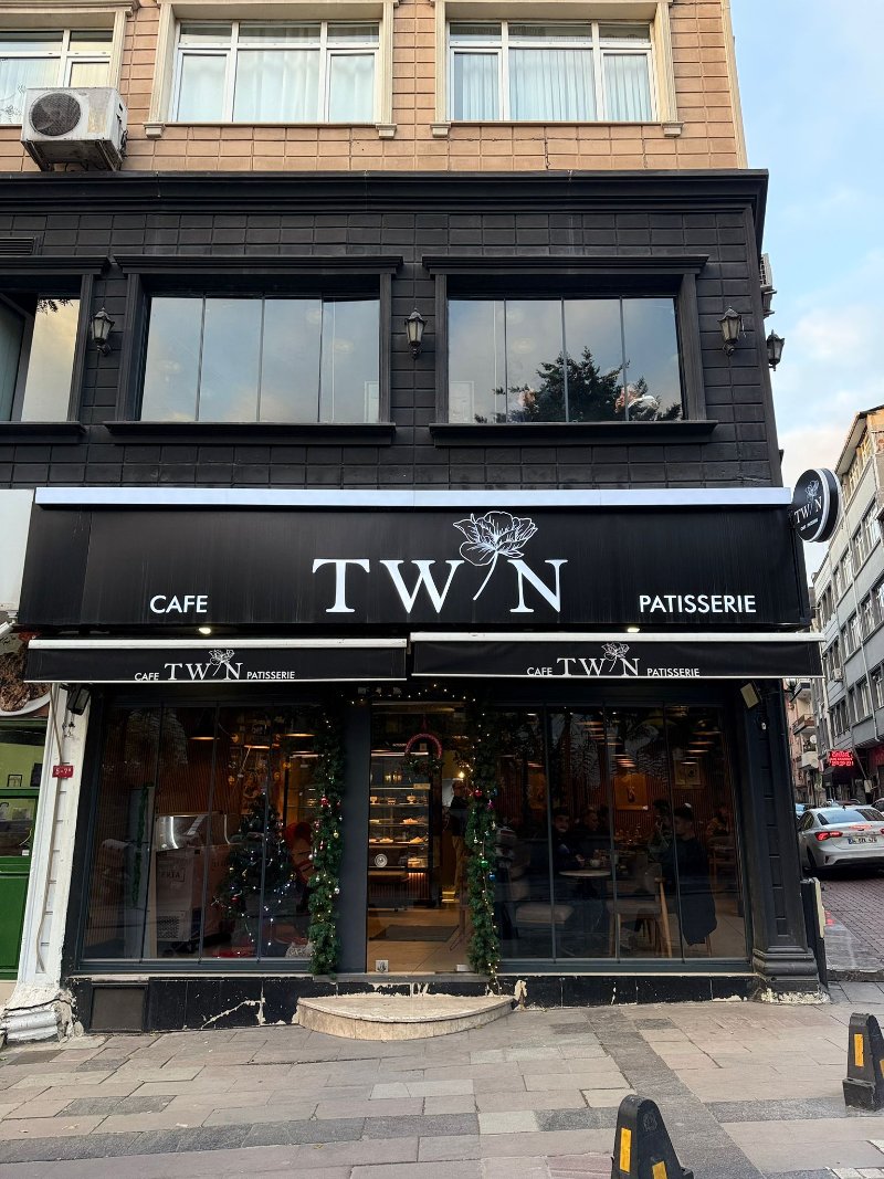 Twin Cafe & Patisserie