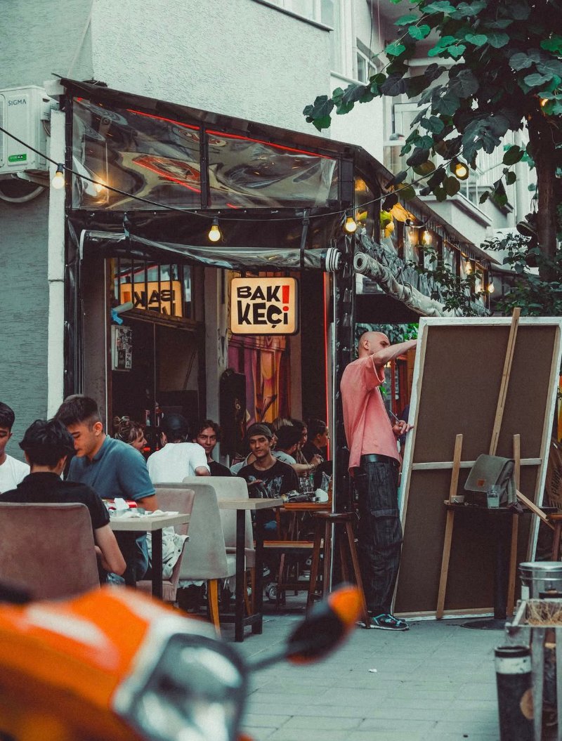 Bak! Keçi