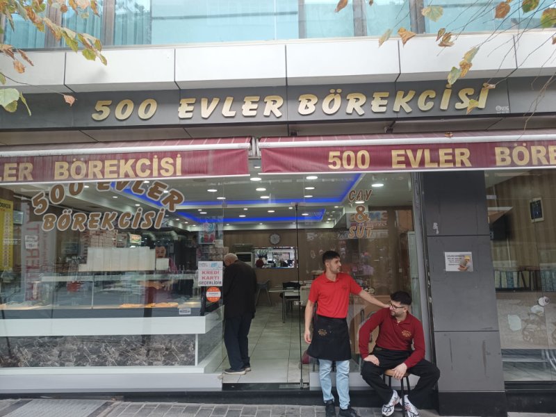 500 Evler Borekçisi