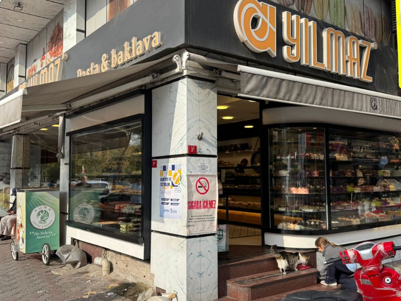Yılmaz Pastanesi